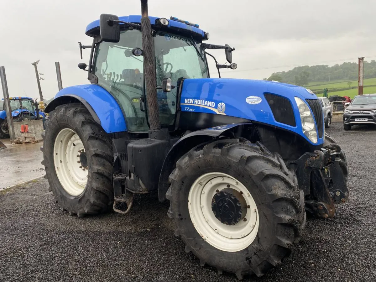 2012 New Holland T7 250 - Image 3