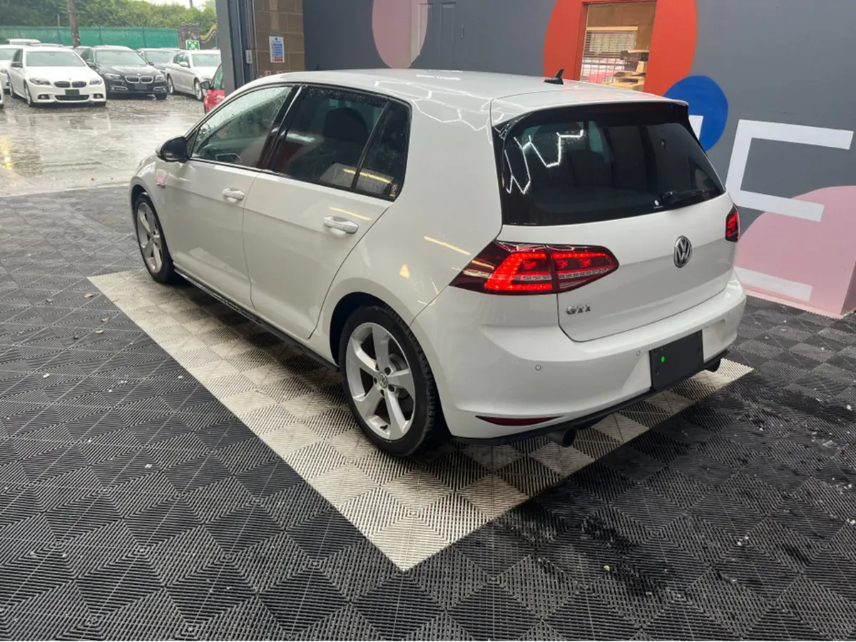 Volkswagen Golf ONLY €21950 GTI AUTOMATIC / 2.O PE - Image 4