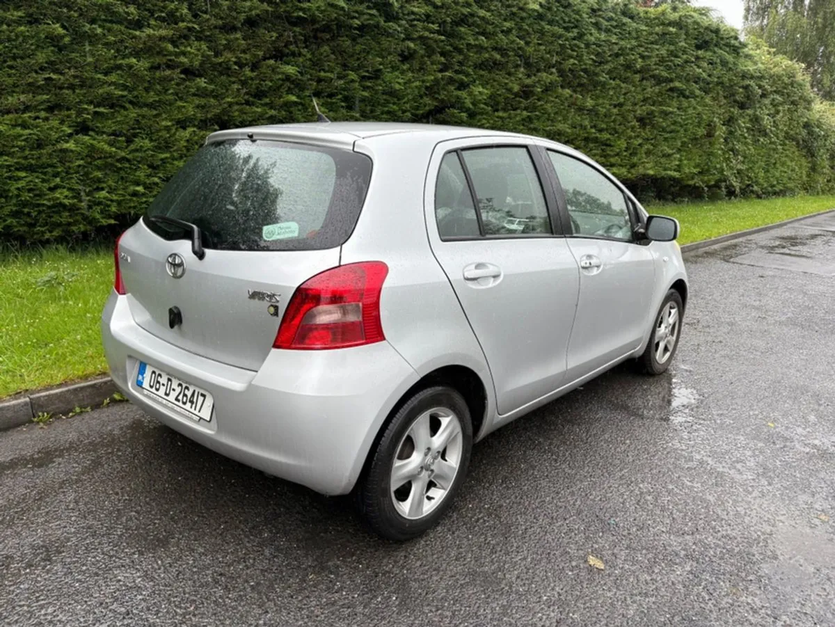 Toyota Yaris NG 1.0l SOL C 5DR - Image 4