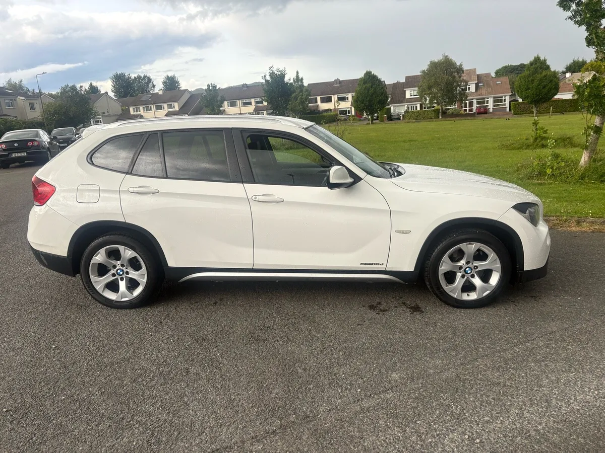 2010 bmw x1 - Image 2