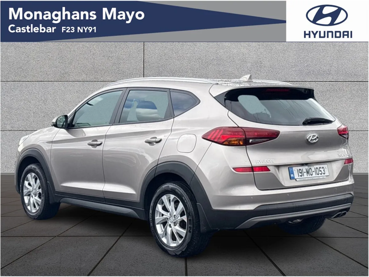 Hyundai Tucson EXECUTIVE DIESEL 5DR - Image 3