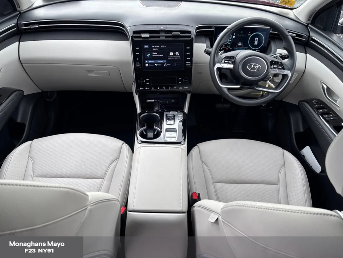 Hyundai Tucson EXECUTIVE HEV 5DR AUTO - Image 2