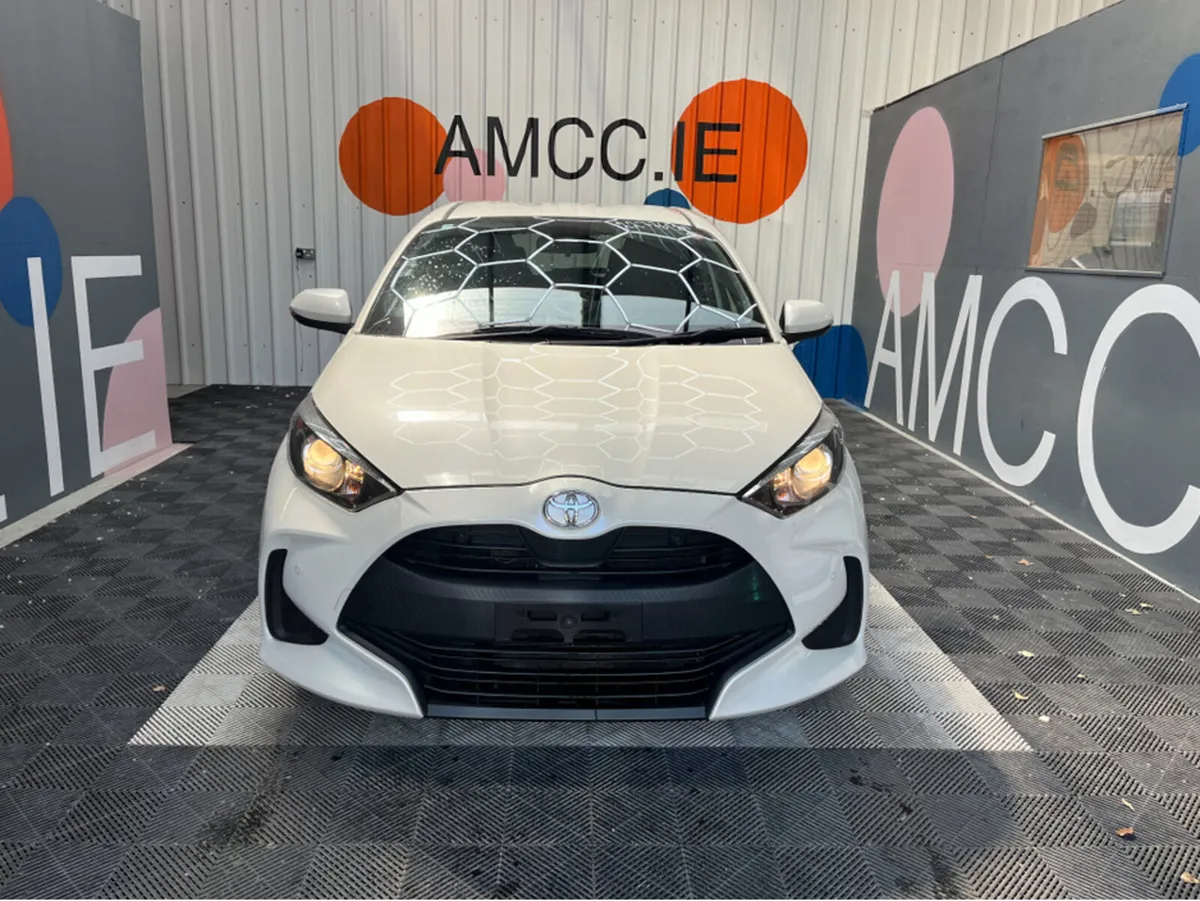 Toyota Yaris YARIS AUTOMATIC 1.0  PETROL / 70k KMs - Image 2
