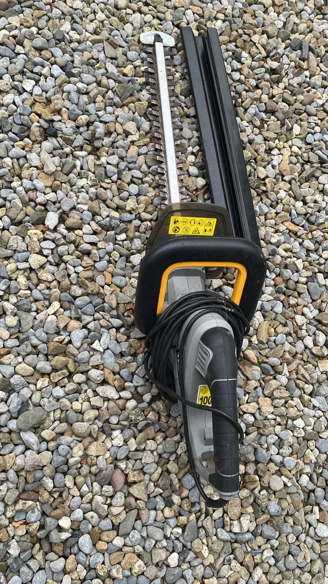 Titan Corded hedge trimmer - Image 2