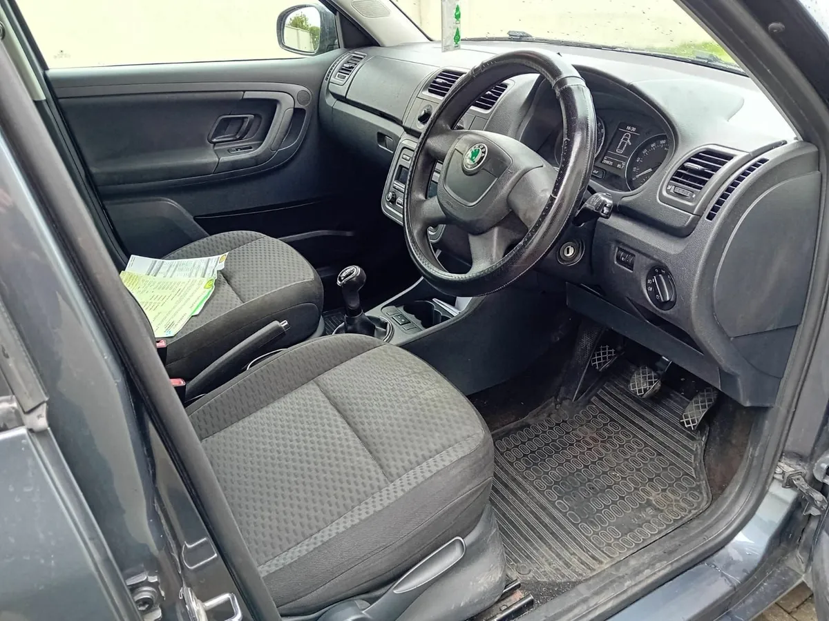 Skoda Fabia 2012 - Image 2