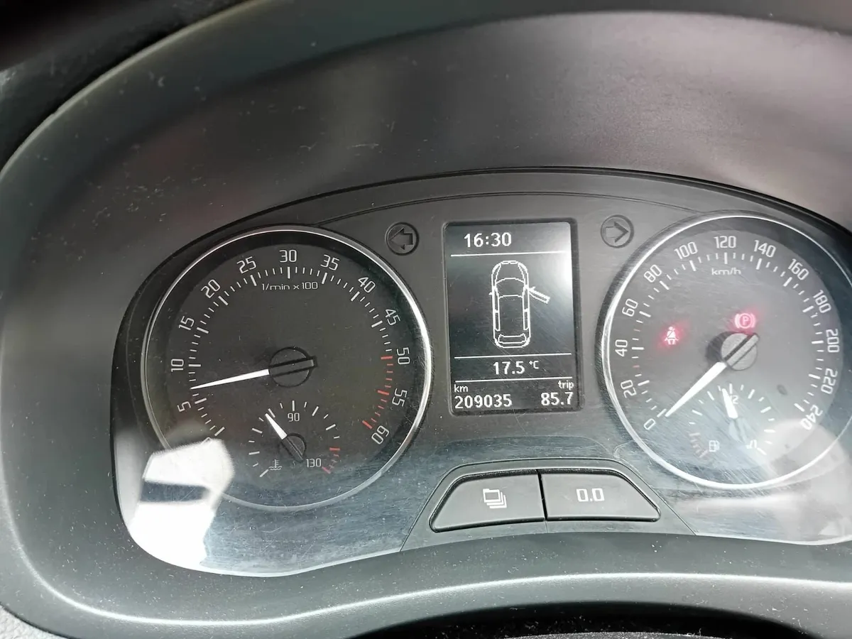 Skoda Fabia 2012 - Image 3