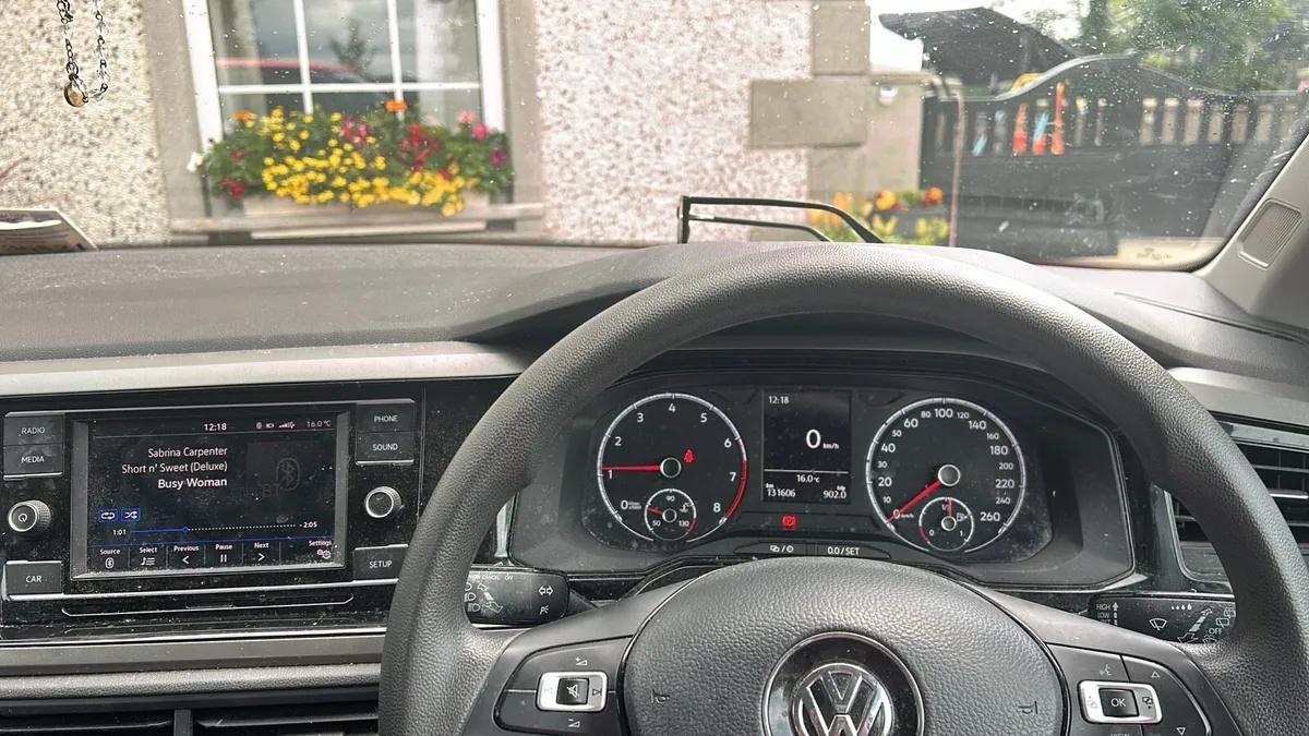 VW Polo 191 1.0 L - Image 4