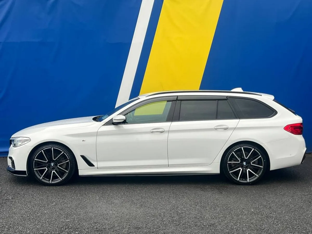 BMW 5-Series 523d M-SPORT COMPETITION TOURING // S - Image 3