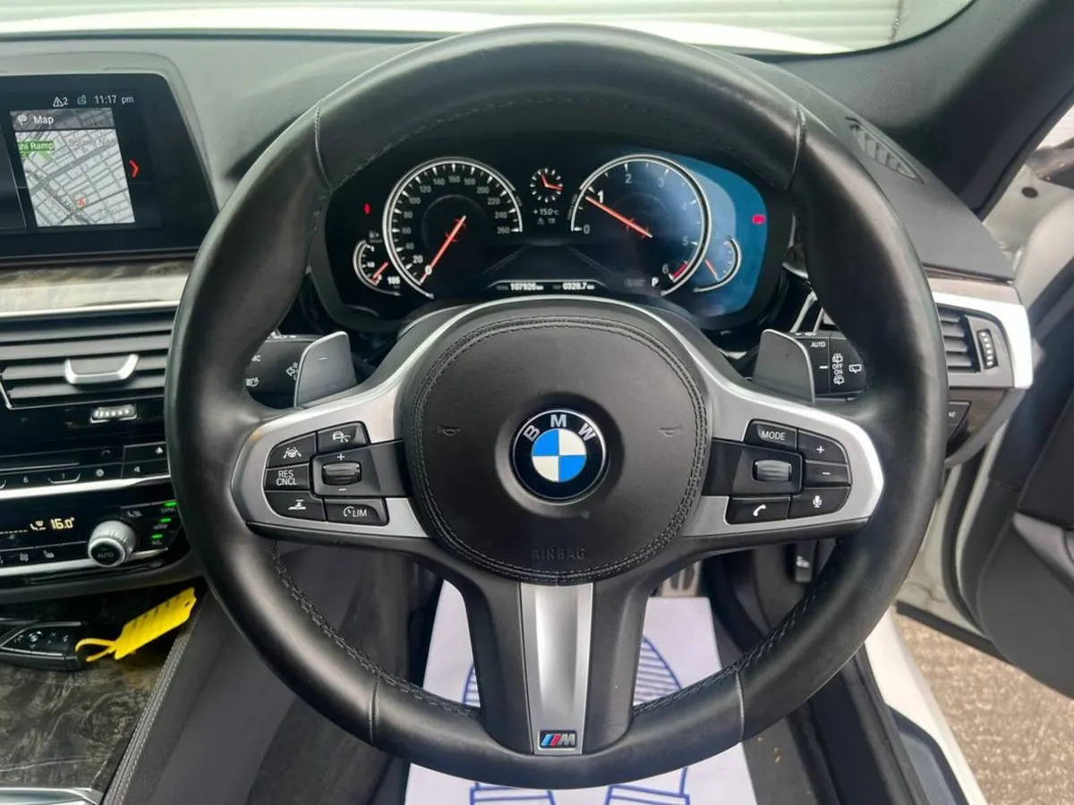 BMW 5-Series 523d M-SPORT COMPETITION TOURING // S - Image 4