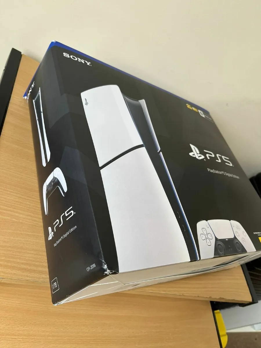 PS5 Digital Edition (Slim) - Image 2