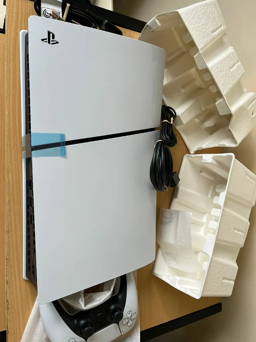PS5 Digital Edition (Slim) - Image 4
