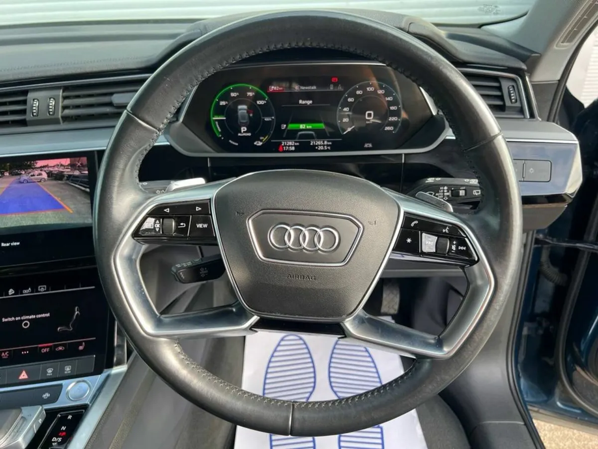 Audi e-tron 50 QUATTRO RS-PERFORMANCE // FULL SERV - Image 4