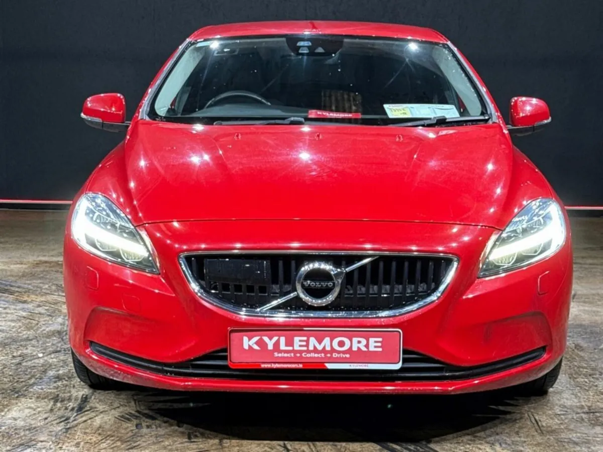 Volvo V40 1.5 AUTOMATIC - SPEED LIMITER - ALLOY WH - Image 3