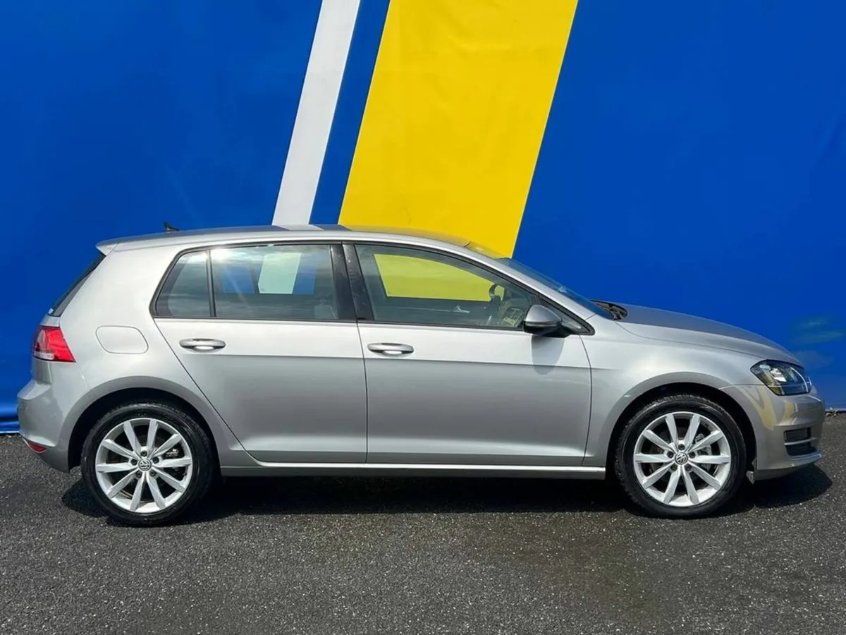 Volkswagen Golf HIGHLINE 1.4 TSI AUTO // LOW MILEA - Image 2