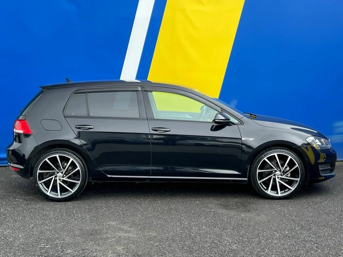 Volkswagen Golf R-LINE PACK 1.2 TSI AUTO // TRENDL - Image 2