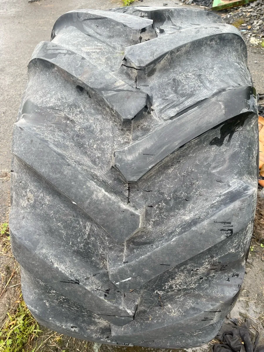 Baler wheels - Image 1