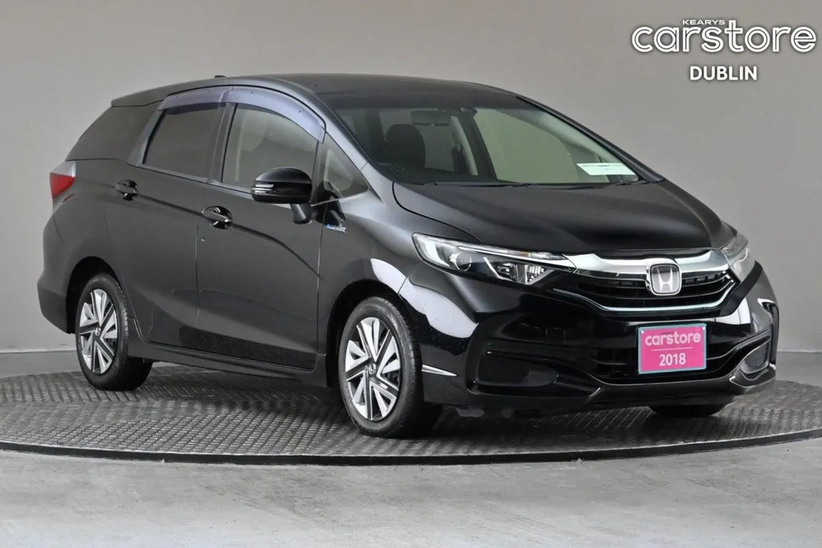 Honda Shuttle 1.5 Hybrid  low Mileage reverse Cam - Image 1