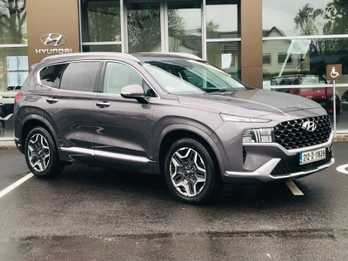 Hyundai Santa Fe Executive 1.6 Plug-in Hybrid - Image 1