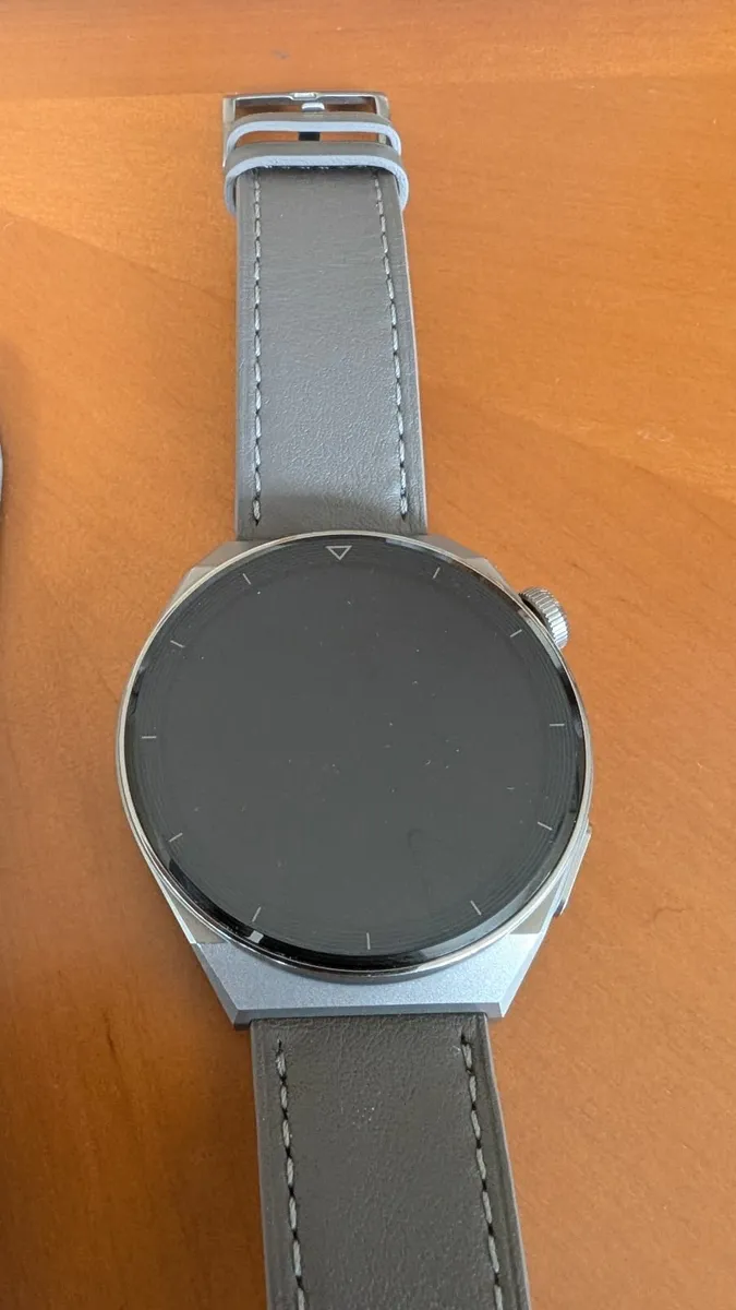 Smartwatch - Image 1