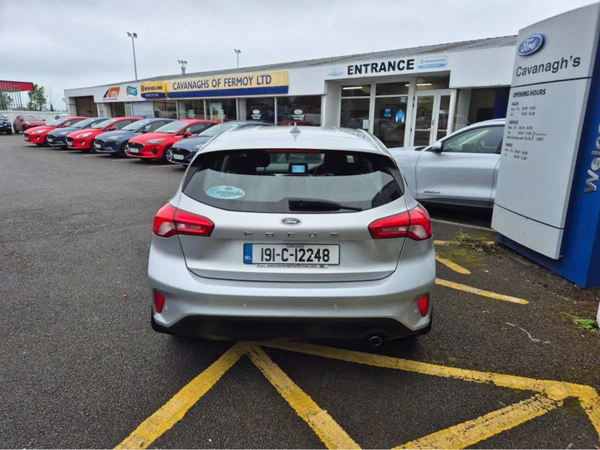 Ford Focus Titanium 1.5 Tdci 125PS 6 6speed 4DR - Image 3