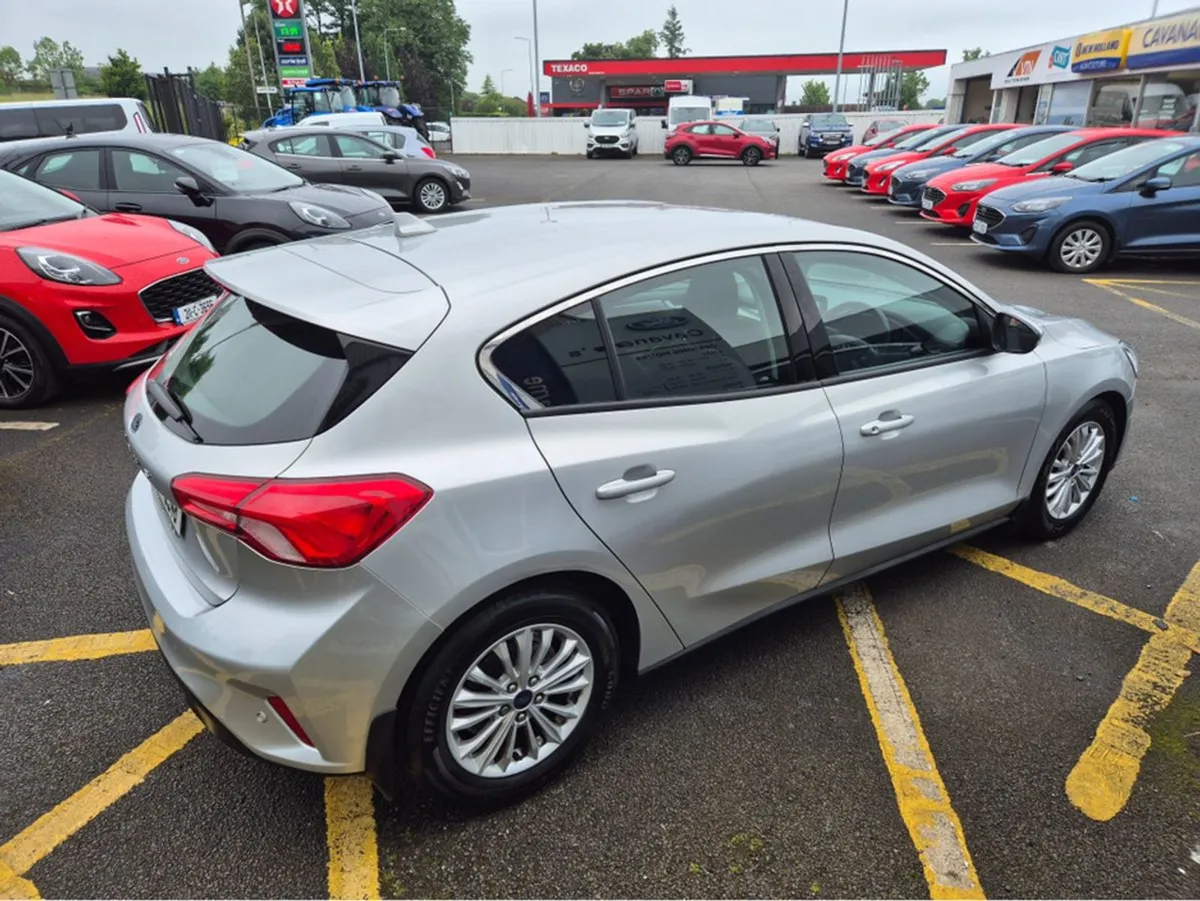 Ford Focus Titanium 1.5 Tdci 125PS 6 6speed 4DR - Image 4