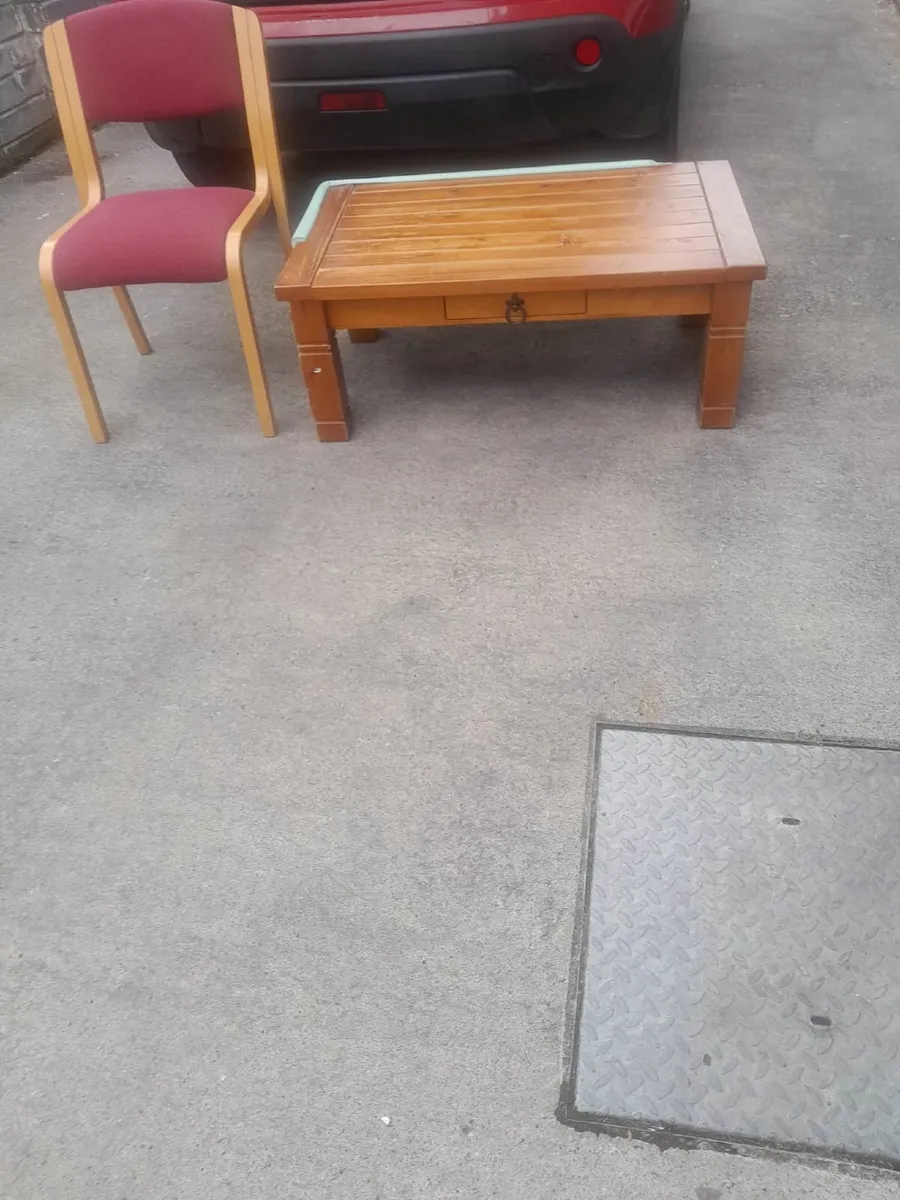 Coffee table and chair
