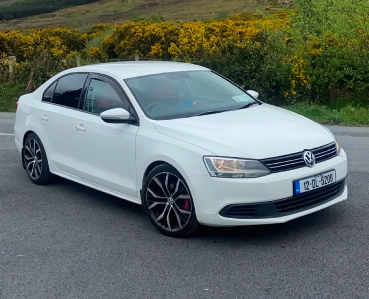 ⭐️Volkswagen jetta⭐️ - Image 1