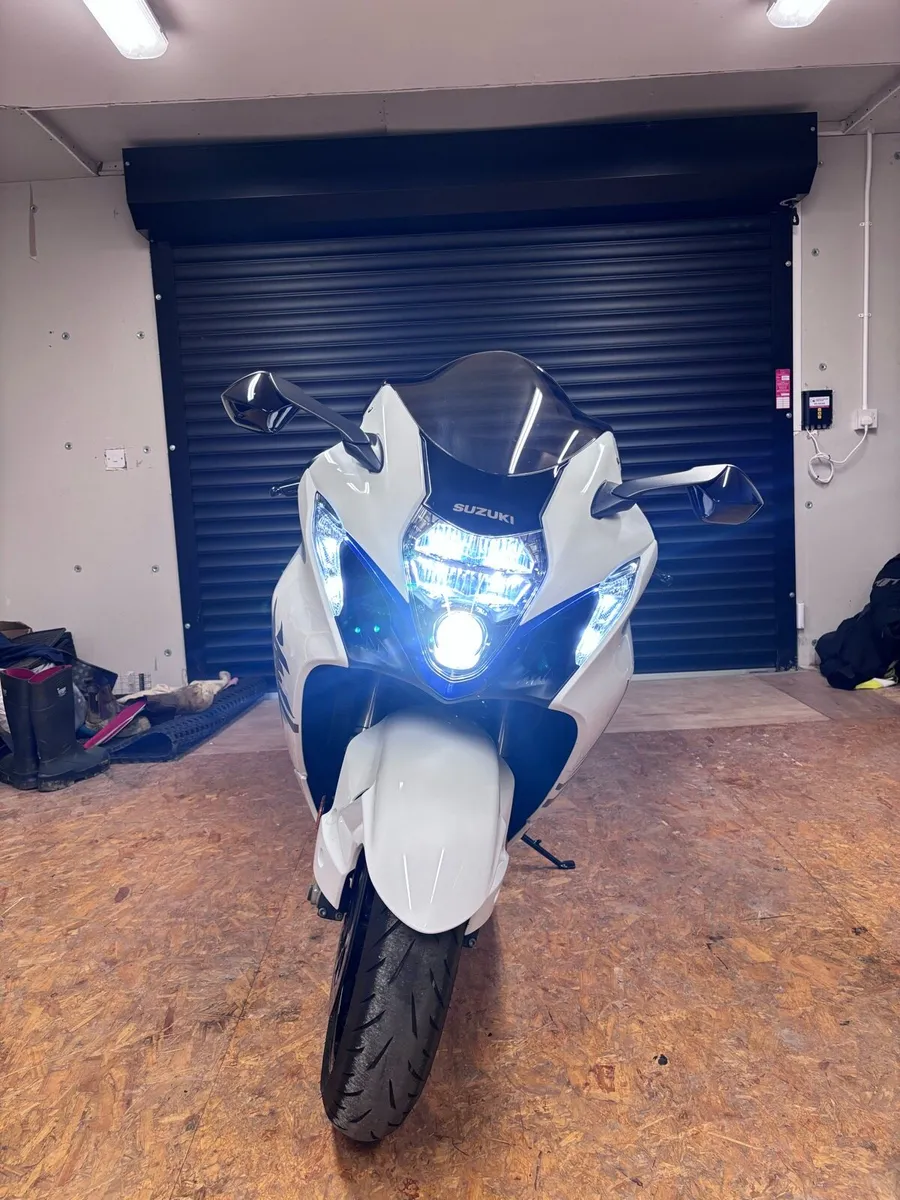 Suzuki Hayabusa Gen 3 - Image 2
