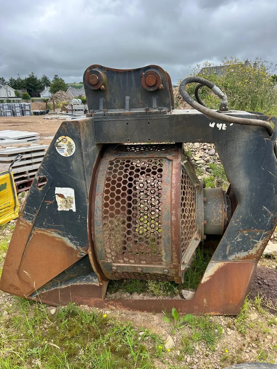 screening bucket - Image 1