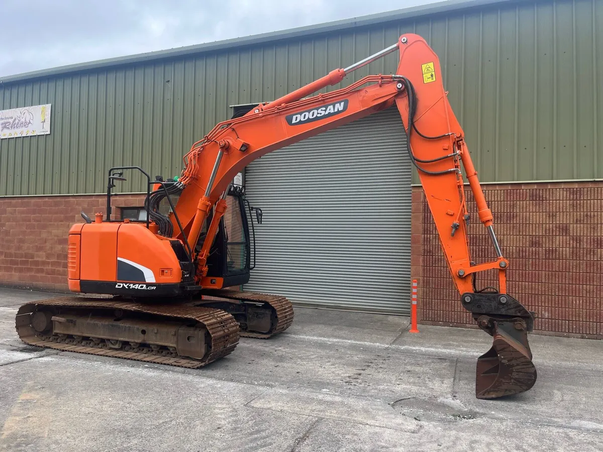 2015 Doosan Dx140lcr-3 - Image 3
