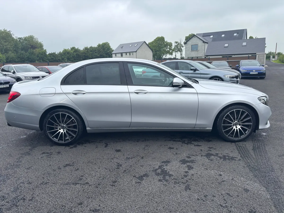Mercedes-Benz E Class Diesel Avantgarde 2018 - Image 3