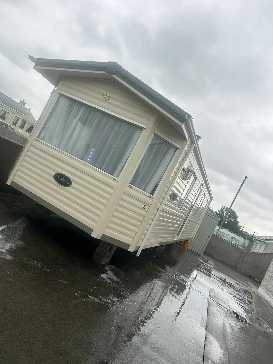 32/10 bluebird chalet - Image 1
