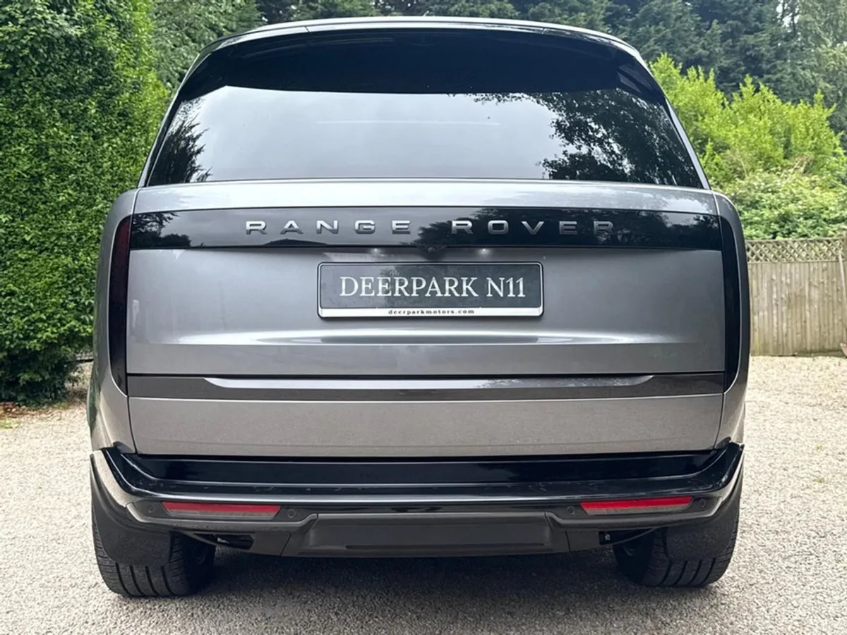 Land Rover Range Rover P550e Autobiography - Image 4