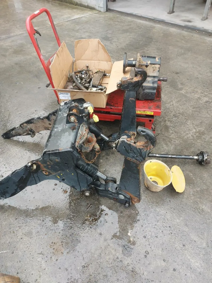 Newholland front linkage and pto - Image 3
