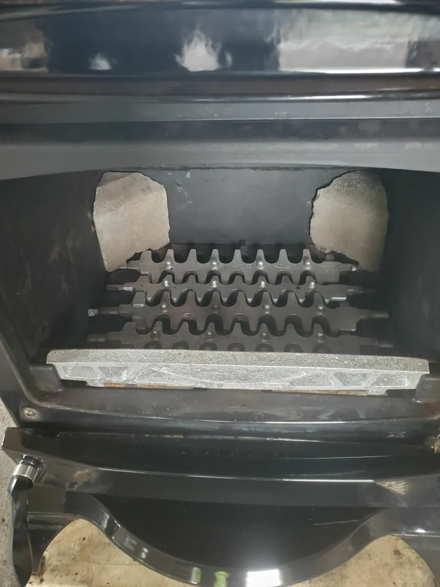 Black Enamel Stanley Reginald boiler stove - Image 3