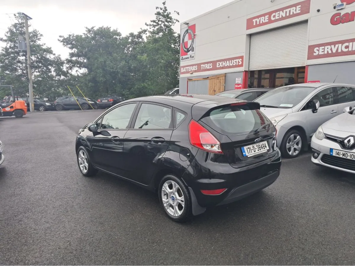 Ford Fiesta Zetec 1.25 60ps M5 5DR MCA 4DR - Image 4