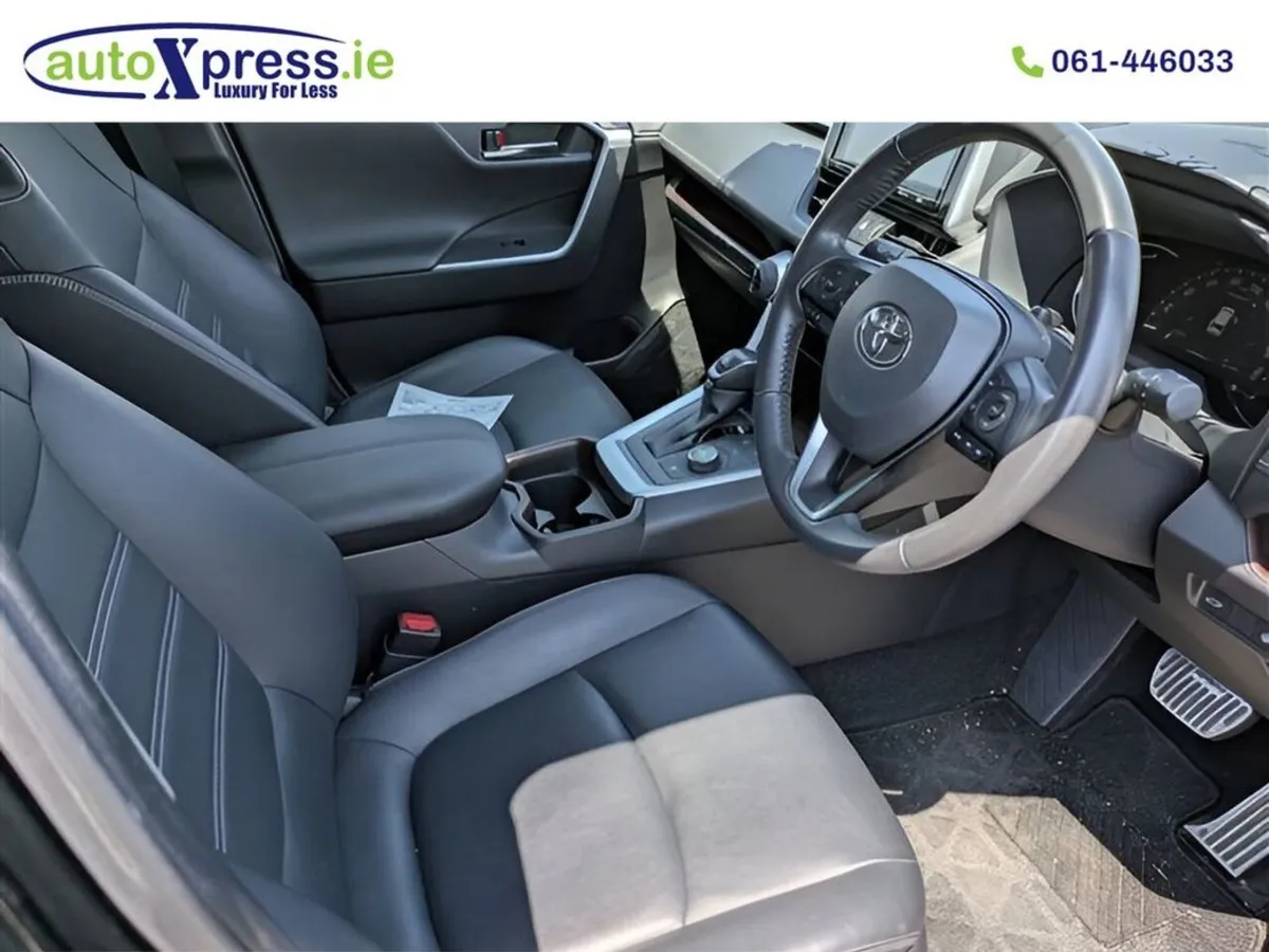 Toyota Rav4 2.5 4WD Hybrid Automatic  Reversing C - Image 2