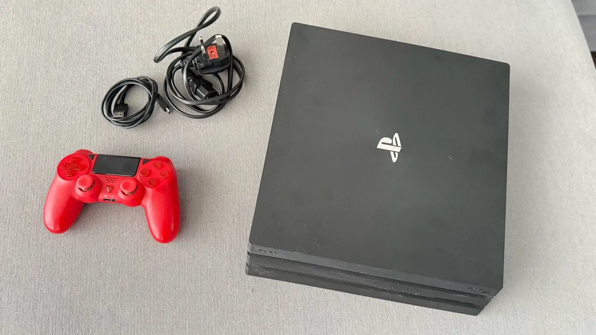 Playstation 4 Pro - Image 3