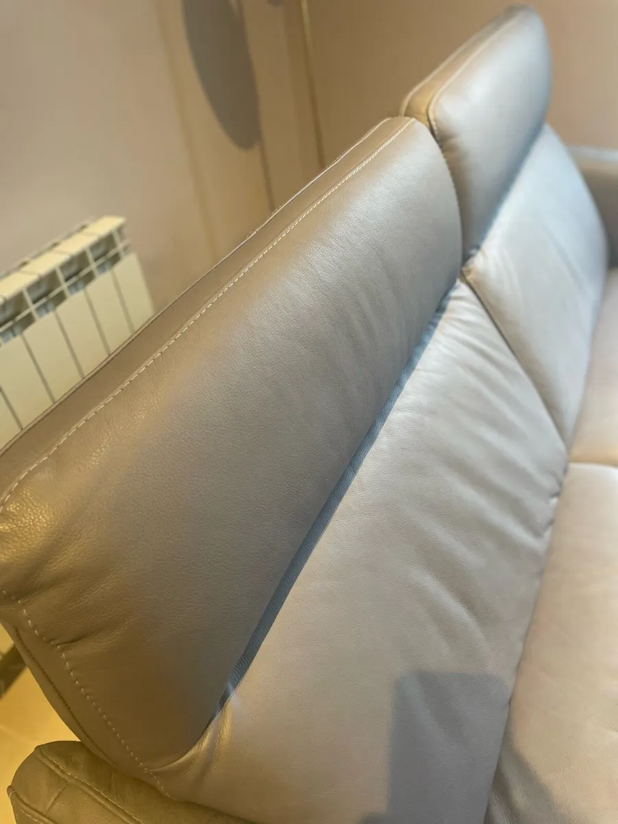 Sofa - Image 3