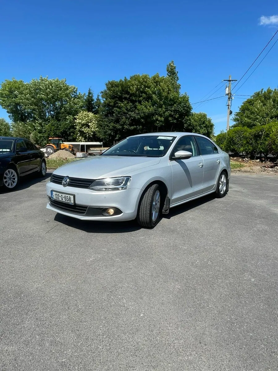 Volkswagen Jetta 2013 Highline - Image 4