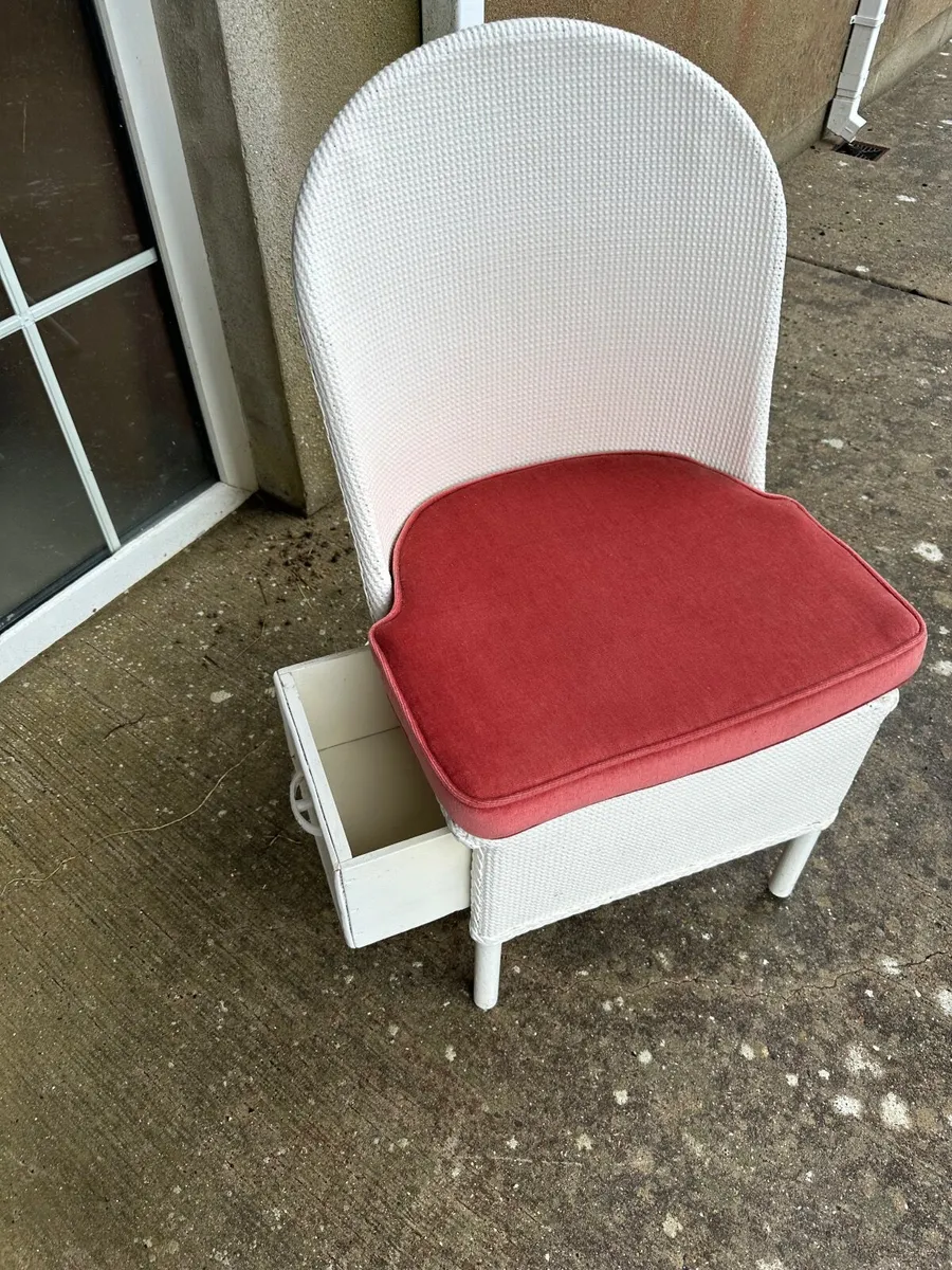Mirror &chair - Image 3