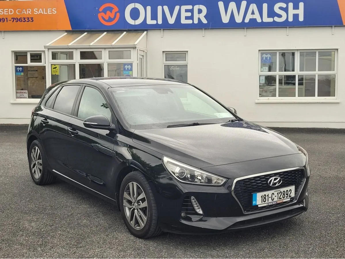 Hyundai i30 I 30 Deluxe 5DR - Image 1