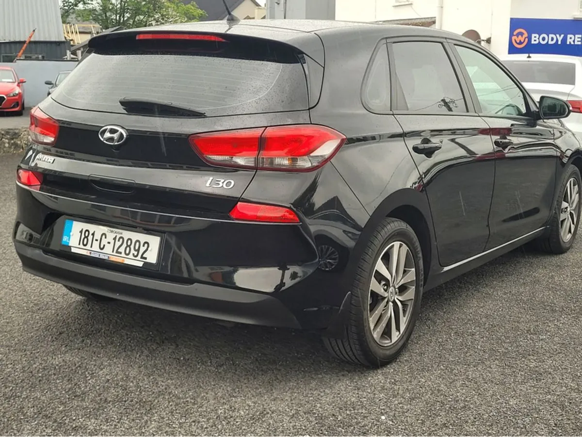 Hyundai i30 I 30 Deluxe 5DR - Image 4