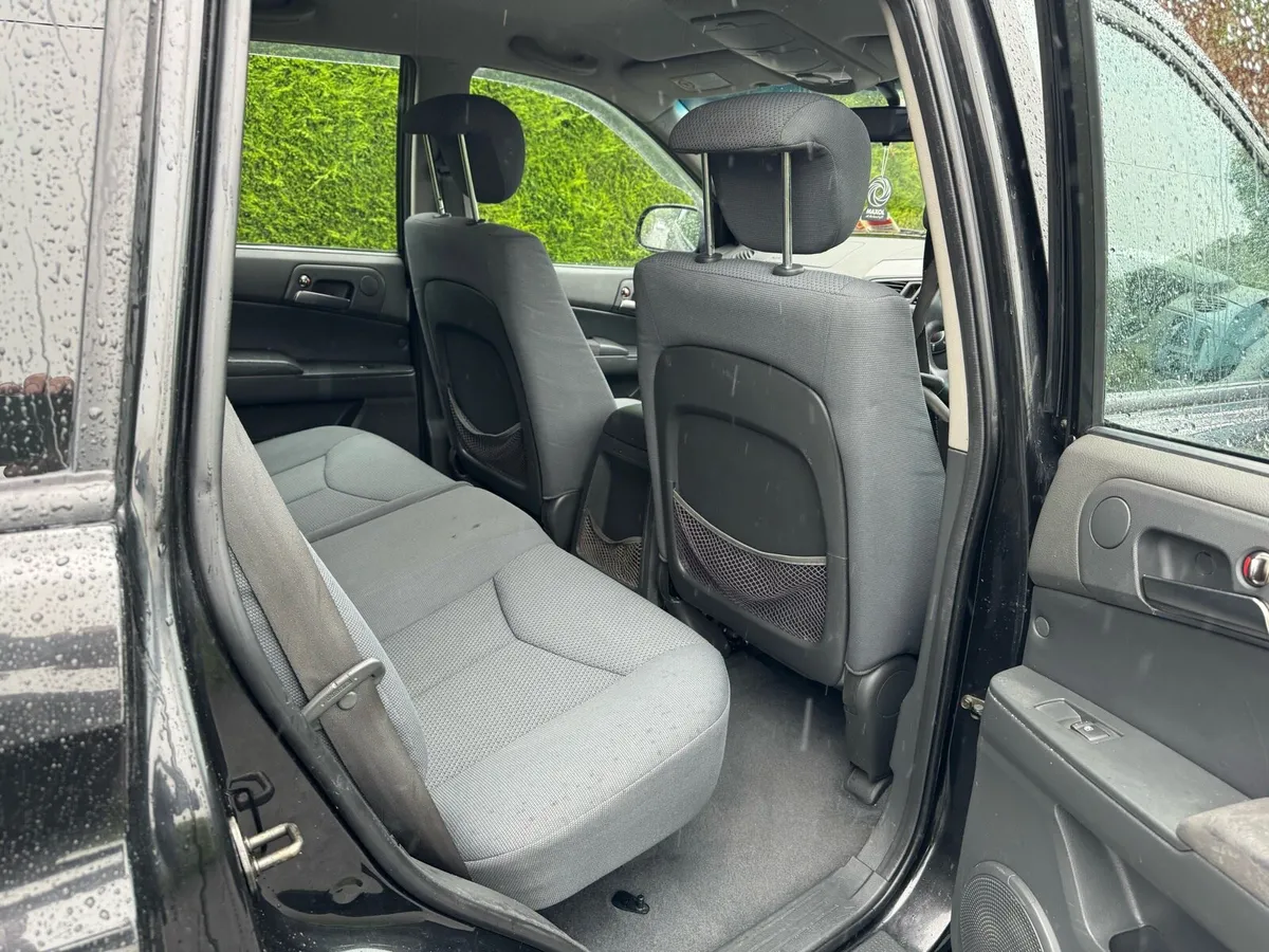 Ssangyong kyron LOW MILEAGE nct + tax - Image 4