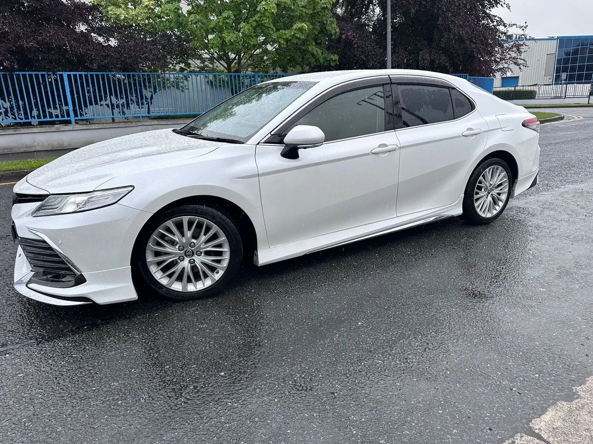 Toyota Camry 2021 GR shape PLATINUM - Image 4