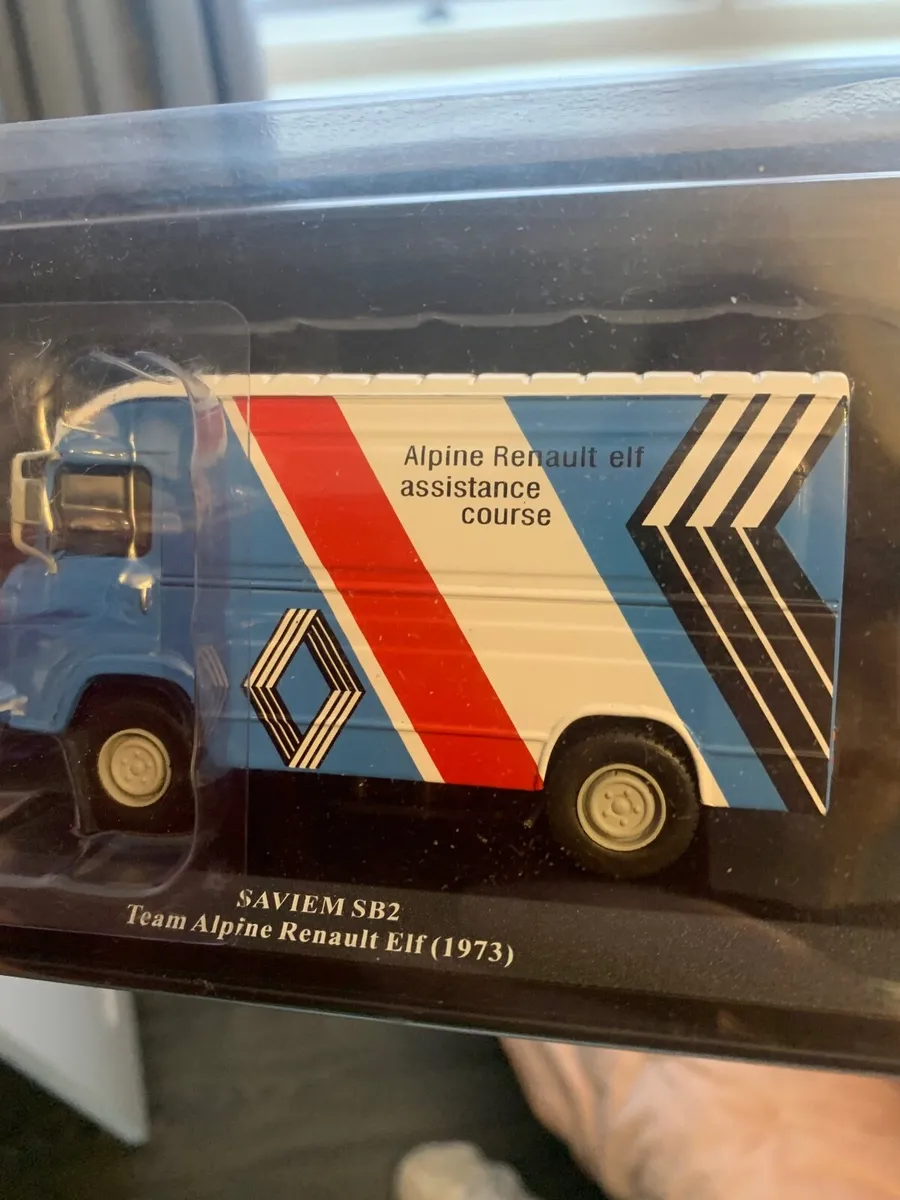 Wrc rally  alpine team van - Image 1