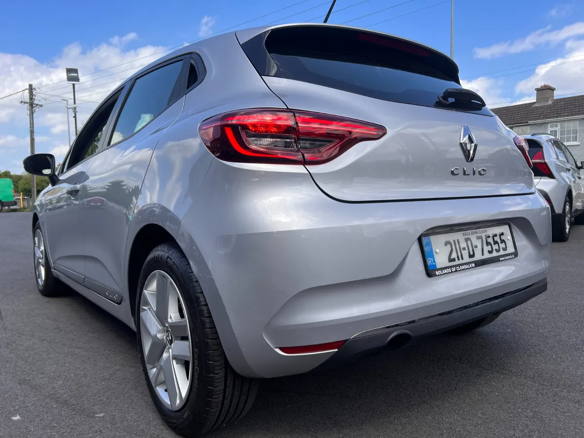 **ONLY 8,000Kms** DYNAMIQUE TCE 100 **One Owner/Ul - Image 3