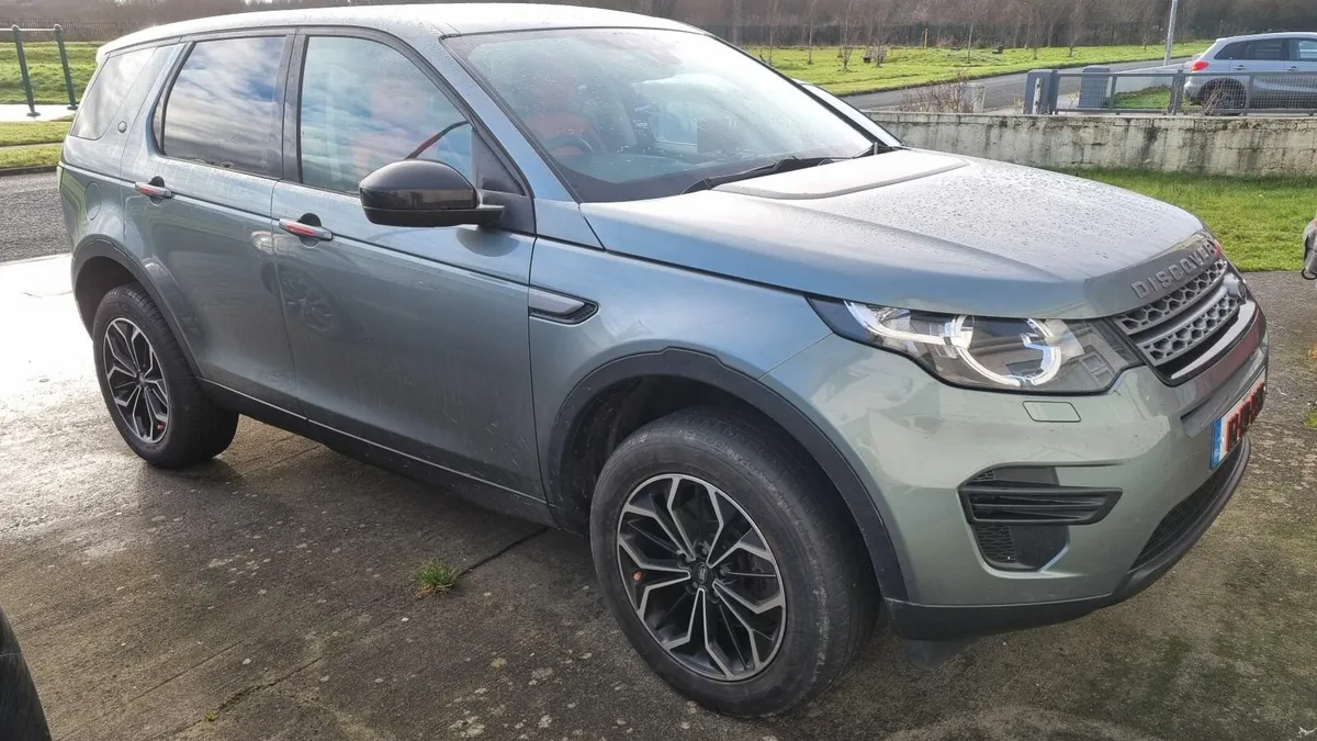 Land Rover Discovery Sport 2016 - Image 3