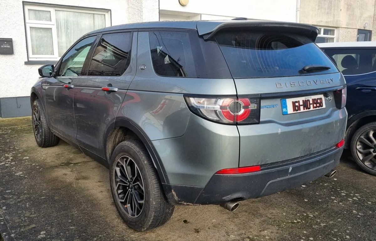 Land Rover Discovery Sport 2016 - Image 4