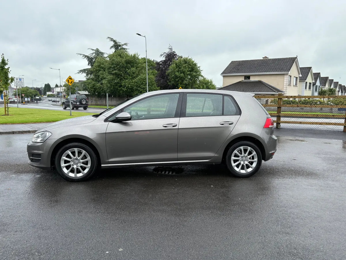 ABSOLUTELY IMMACULATE 2015 (151) VW GOLF - Image 2